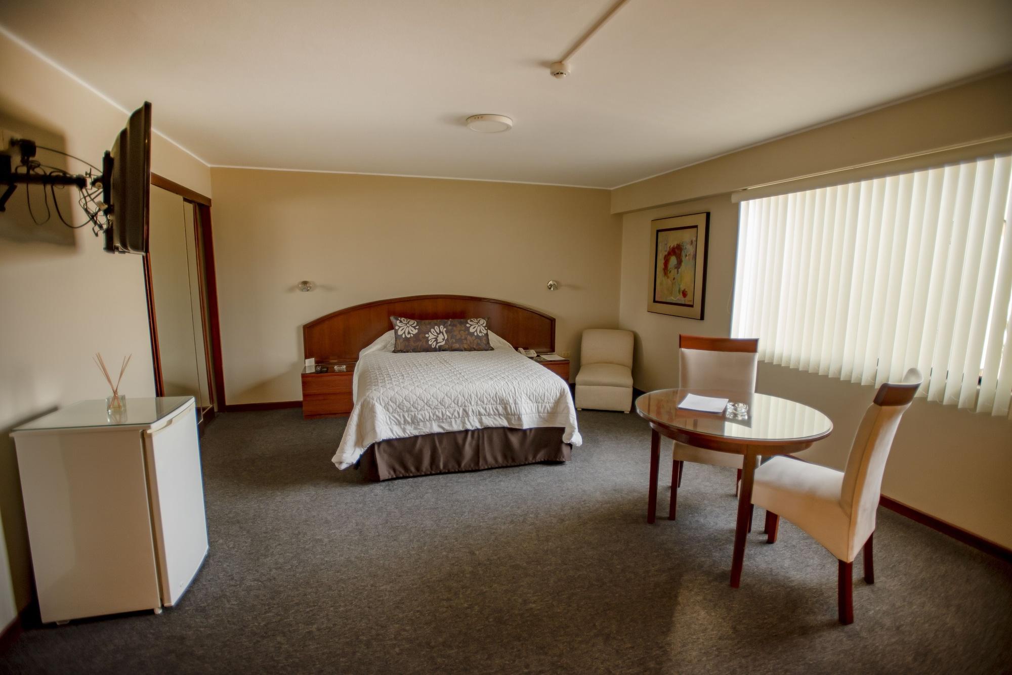Hotel Park Suites Ліма Екстер'єр фото