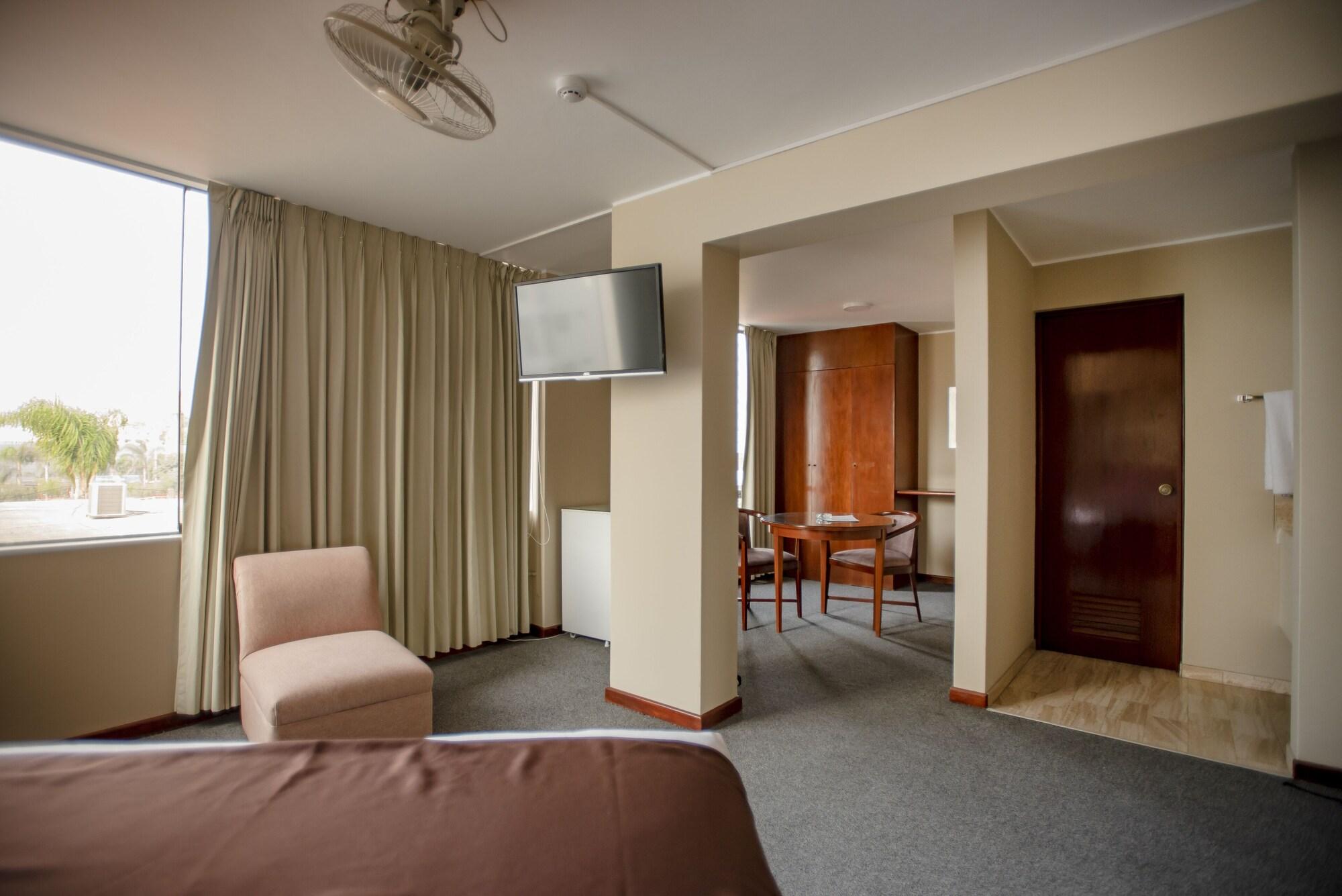 Hotel Park Suites Ліма Екстер'єр фото
