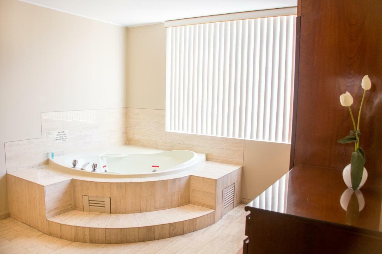 Hotel Park Suites Ліма Екстер'єр фото
